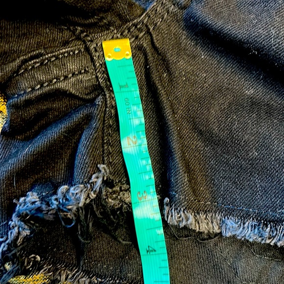 Miss Me 26 NWT Black Jean Shorts - Picture 16 of 16